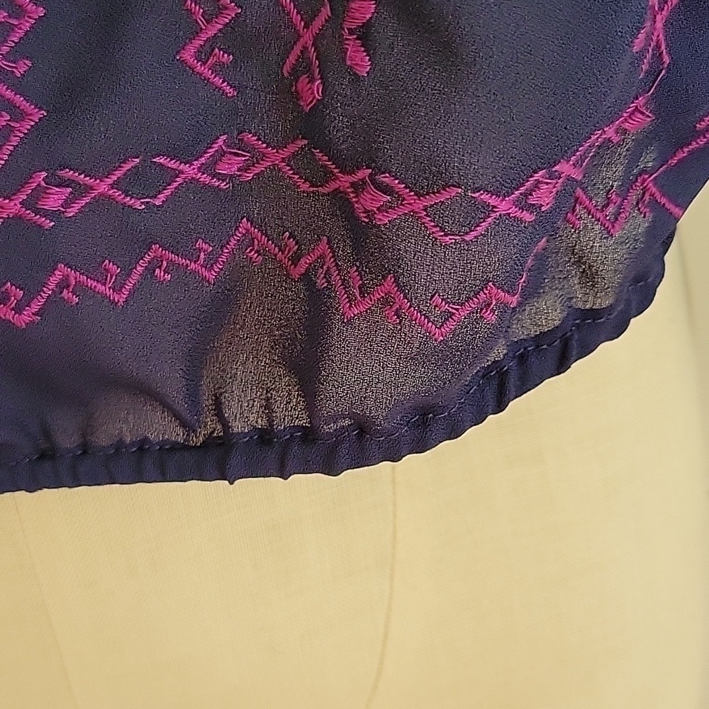 American Eagle Outfitters small pullover sheer blouse - Picture 2 of 7